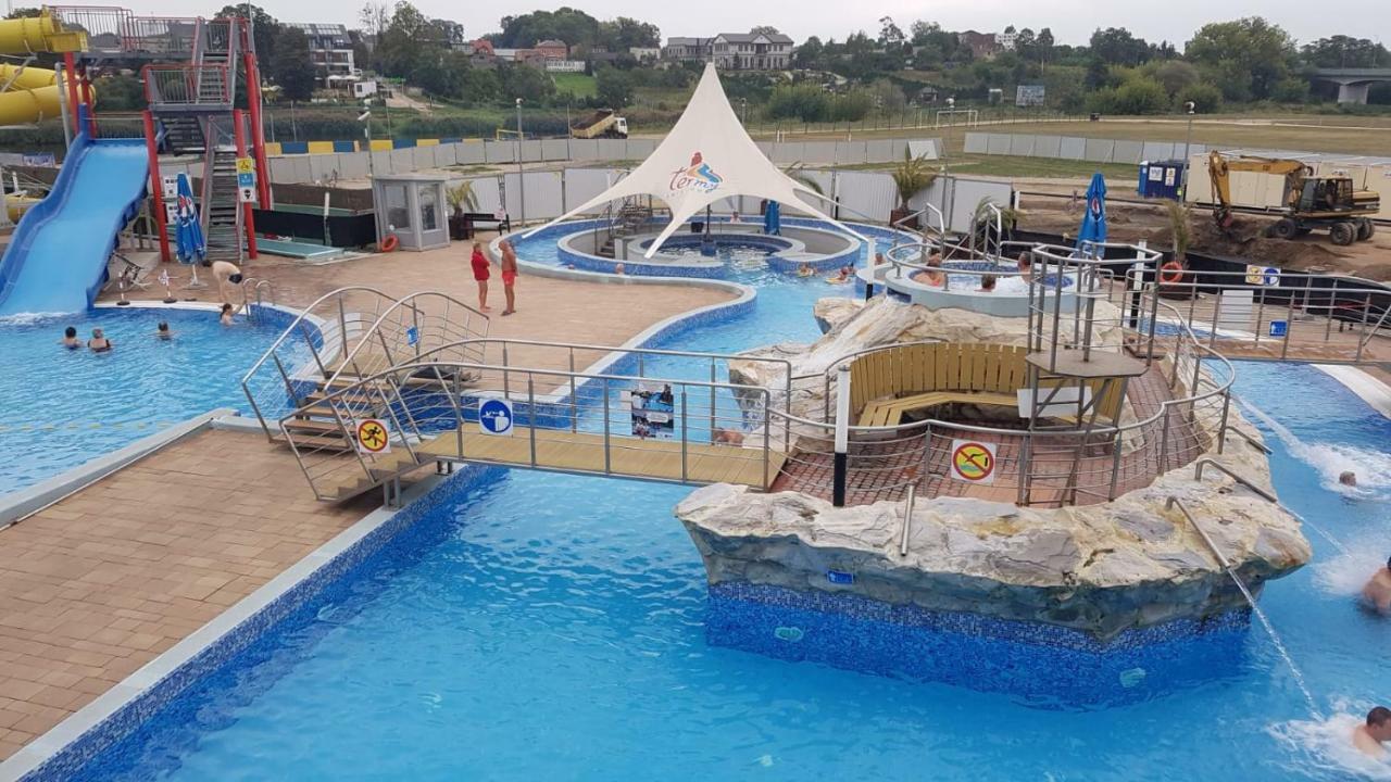 Apartamenty Uniejow "Prywatne Kapiele Termalne" Εξωτερικό φωτογραφία
